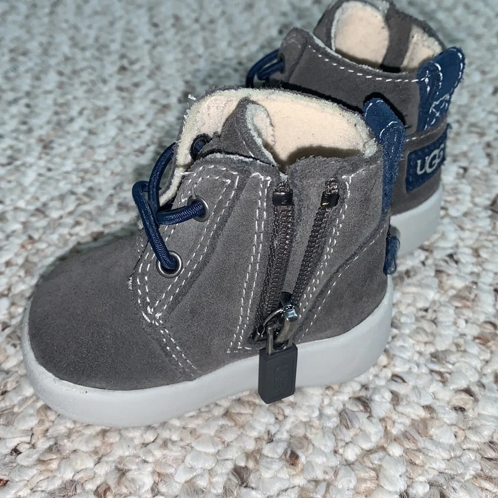 UGG Baby Walker Suede Ankle Boots in Gray with Navy Accents